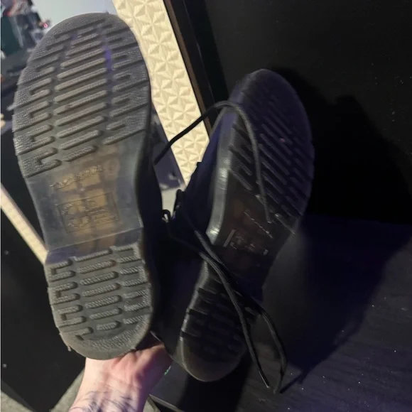 Dr. Martens Black Leather Boots with chain strap - Picture 3 of 4